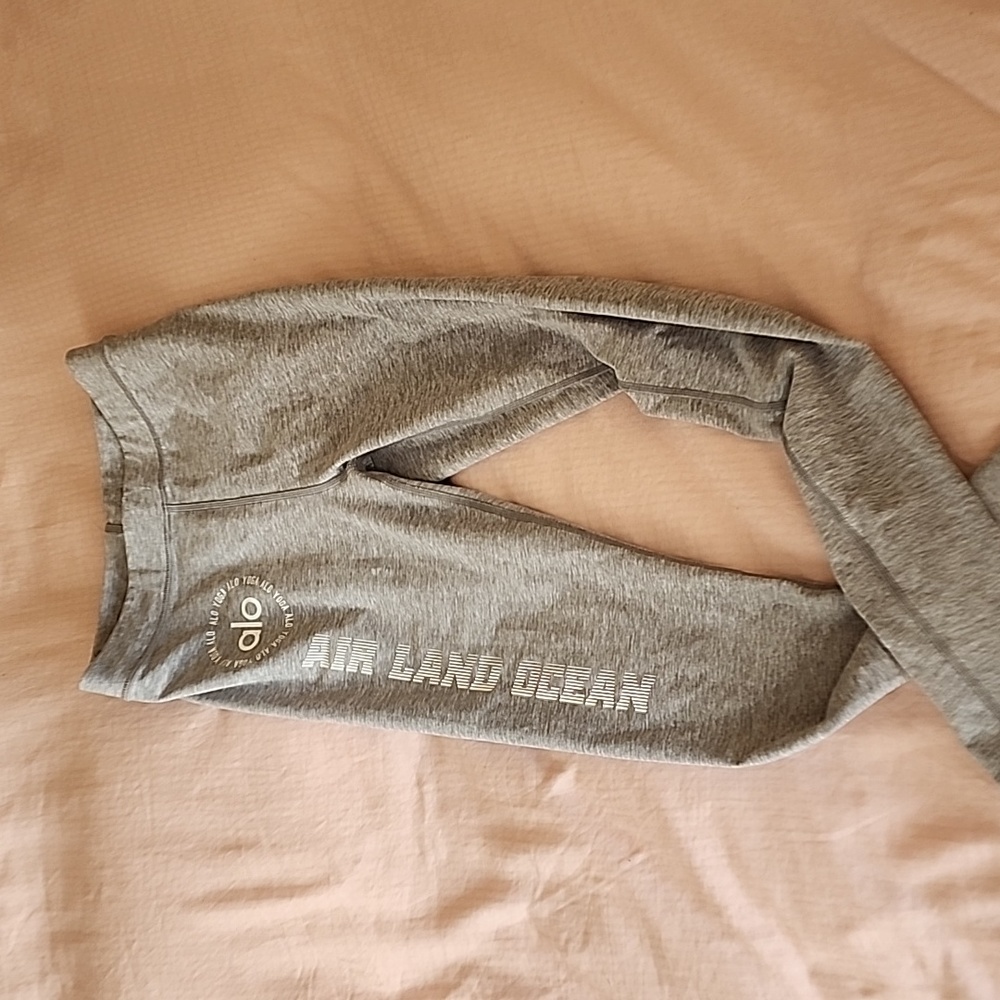 Alo Yoga Gray Air Land Ocean Leggings (sm)